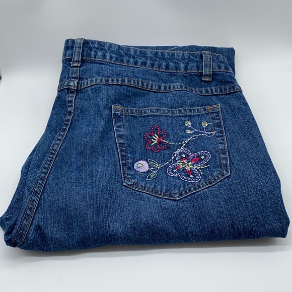 Vintage Northern Reflections Floral Butterfly Floral Embroidery Woman’s … - Picture 1 of 13